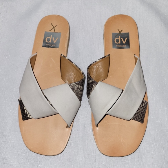 Dolce Vita DV Lima Slides Sandals from Buckle Womens Sz 6 Medium Taupe Vegan NWT - Picture 5 of 13